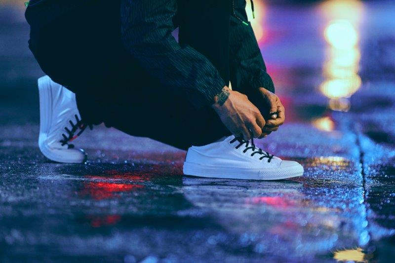 fh16_chuckii_shield_canvas_white_0012